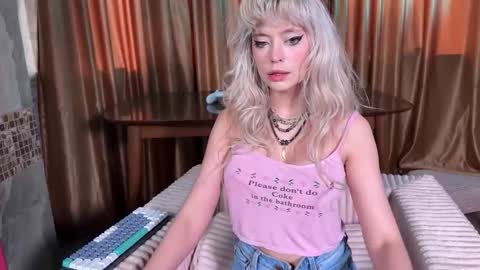 Snapshot of erectioneeering chatting on 03-29-26, 11:43 Alissa online show from 03-29-26, 11:43