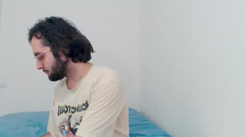 Eren online show from 11-15-25, 05:27