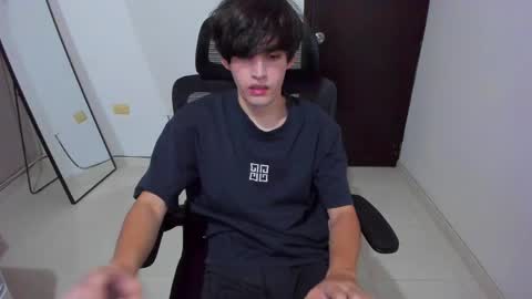eren_tatakae online show from 05-15-26, 11:12
