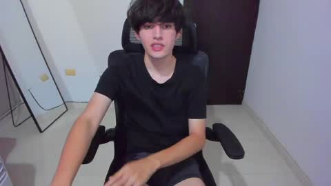 eren_tatakae online show from 05-18-26, 03:02
