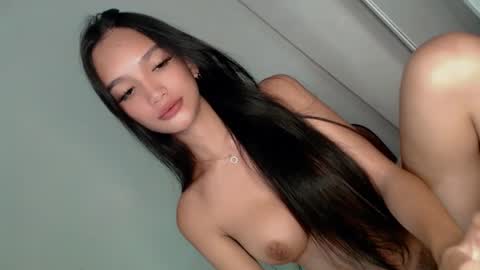 Snapshot of eres_guapa chatting on 01-28-25, 10:45 Elisa online show from 01-28-25, 10:45