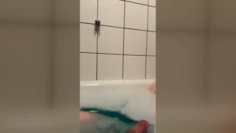 Snapshot of eric123754216 chatting on 02-04-26, 02:23 eric123754216 online show from 02-04-26, 02:23