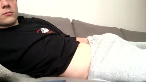 eric123754216 online show from 05-10-26, 12:32