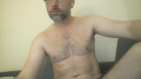 Snapshot of eric334418 chatting on 09-18-25, 08:49 eric334418 online show from 09-18-25, 08:49