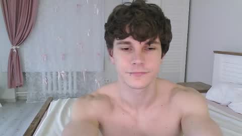 Eric Crush online show from 05-02-26, 04:17