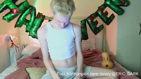 Eric online show from 10-30-25, 04:52