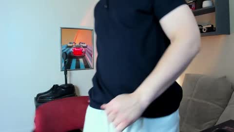 Snapshot of eric_ether chatting on 10-03-25, 06:27 Eric online show from 10-03-25, 06:27