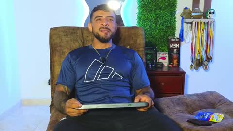 Brayan online show from 01-15-25, 01:23