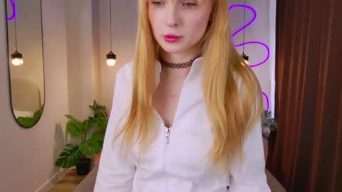 Vivian  online show from 08-05-26, 07:33