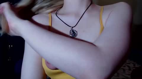 Erica online show from 09-24-25, 04:54