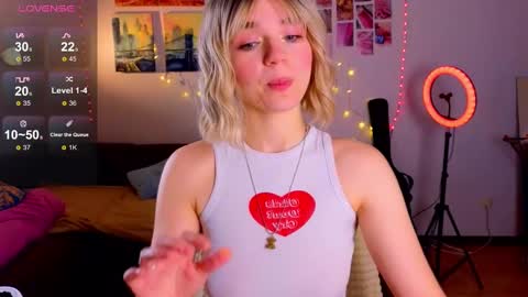 Snapshot of erica_winterr chatting on 02-02-25, 04:59 Erica Winterr online show from 02-02-25, 04:59