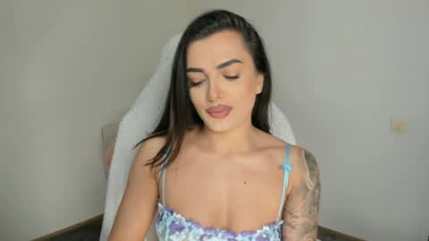 Snapshot of erica_xoo chatting on 03-12-26, 07:36 Riaaa online show from 03-12-26, 07:36