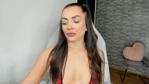 Snapshot of erica_xoo chatting on 03-28-26, 04:06 Riaaa online show from 03-28-26, 04:06