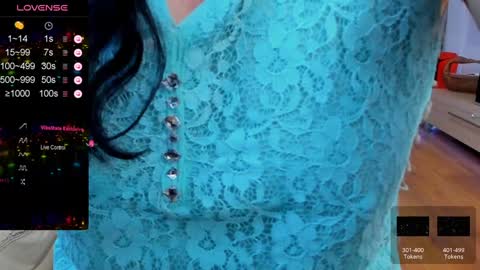 Snapshot of ericabunny chatting on 12-10-24, 05:07 Erika online show from 12-10-24, 05:07