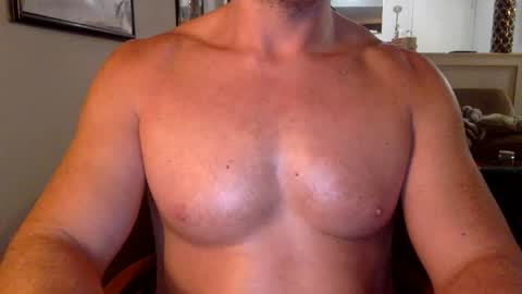 Snapshot of ericamyserso chatting on 03-18-26, 04:04 EricMuscle86 online show from 03-18-26, 04:04