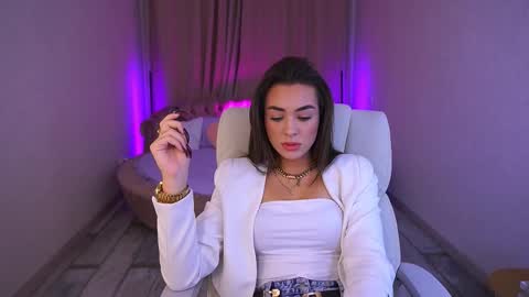 Erica online show from 09-25-25, 07:12