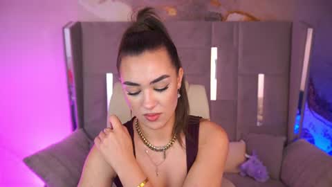 Erica online show from 07-16-26, 04:35