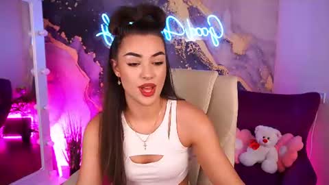 Erica online show from 07-28-26, 01:32