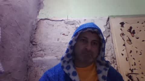 Snapshot of ericboy32 chatting on 01-08-26, 04:04 eric online show from 01-08-26, 04:04