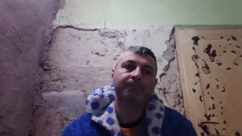 Snapshot of ericboy32 chatting on 02-25-26, 01:37 eric online show from 02-25-26, 01:37