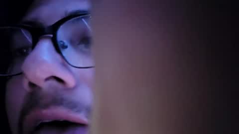 Snapshot of erick346 chatting on 03-04-25, 03:33 erick346 online show from 03-04-25, 03:33