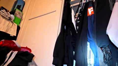 Snapshot of erick346 chatting on 12-03-25, 02:41 erick346 online show from 12-03-25, 02:41