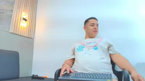 Erick online show from 02-02-26, 07:45