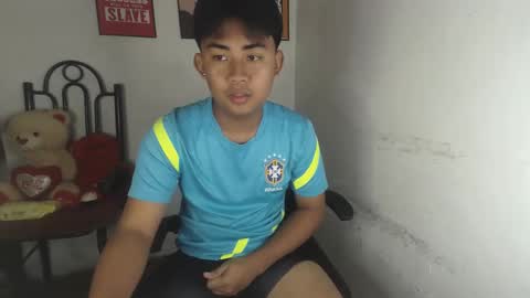 Snapshot of erick_cummer30 chatting on 04-16-26, 11:40 erick_cummer30 online show from 04-16-26, 11:40