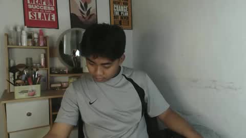 Snapshot of erick_cummer30 chatting on 05-02-26, 12:15 erick_cummer30 online show from 05-02-26, 12:15