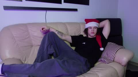 ERICK GRANT online show from 12-23-24, 06:27