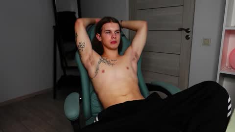 ERICK GRANT online show from 09-22-25, 08:44