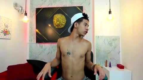 Snapshot of erick_zhimerman chatting on 02-11-25, 05:47 online show from 02-11-25, 05:47