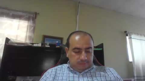 Snapshot of erik1781 chatting on 02-10-26, 09:52 erik1781 online show from 02-10-26, 09:52