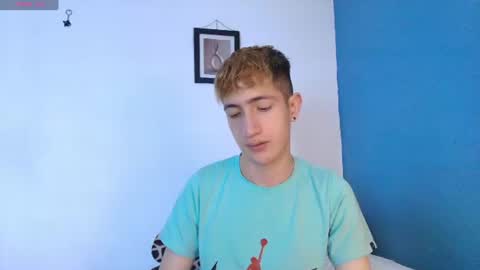 Snapshot of erik_golden_ chatting on 06-17-26, 07:48 I am Erik online show from 06-17-26, 07:48
