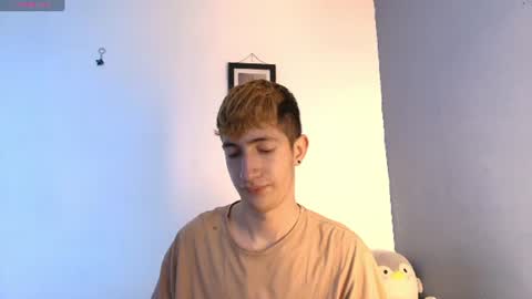 Snapshot of erik_golden_ chatting on 07-02-26, 09:10 I am Erik online show from 07-02-26, 09:10