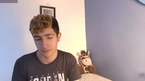 Snapshot of erik_golden_ chatting on 07-13-26, 08:22 I am Erik online show from 07-13-26, 08:22