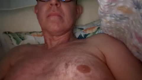 Snapshot of erik_norwegian chatting on 05-11-26, 06:41 Erik Norwegian online show from 05-11-26, 06:41