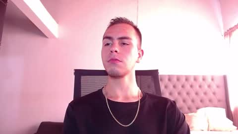 Snapshot of erik_rodriguez chatting on 01-13-26, 03:17 Erik rodriguez online show from 01-13-26, 03:17