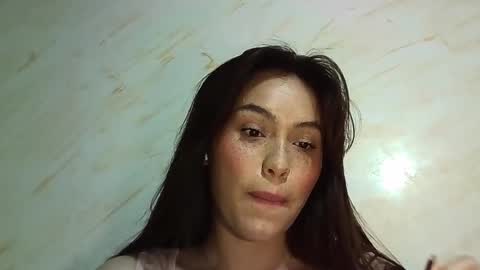 Snapshot of erika_depp chatting on 05-21-26, 06:37 Erika online show from 05-21-26, 06:37