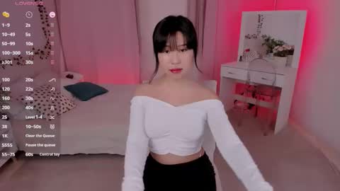 Snapshot of erika_kim chatting on 10-16-25, 06:47 erika_kim online show from 10-16-25, 06:47