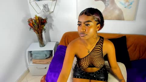 E R I K A  - L  Y R I C S online show from 03-29-26, 02:44