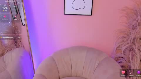 Erika Mendez online show from 05-19-26, 08:04