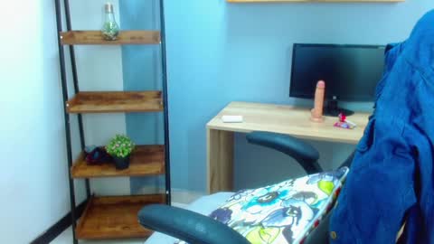 Snapshot of erika_stevens chatting on 12-28-24, 09:30 E R I K A - SAGITARIO..... online show from 12-28-24, 09:30