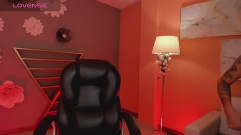 Snapshot of erikabenz chatting on 01-09-25, 12:19 Erika Benz online show from 01-09-25, 12:19