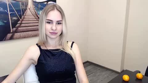 Snapshot of erikagavin chatting on 12-09-24, 12:51 Erika online show from 12-09-24, 12:51