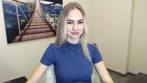 Snapshot of erikagavin chatting on 12-17-24, 12:22 Erika online show from 12-17-24, 12:22