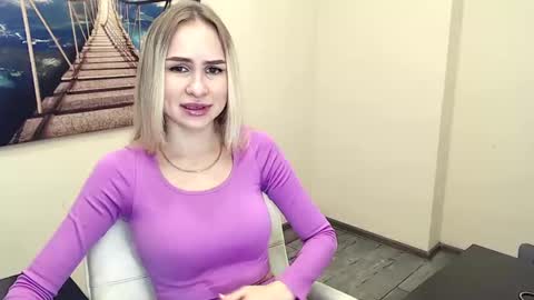 Snapshot of erikagavin chatting on 12-20-24, 02:27 Erika online show from 12-20-24, 02:27