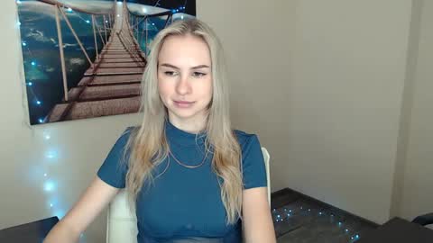 Snapshot of erikagavin chatting on 01-09-25, 12:41 Erika online show from 01-09-25, 12:41