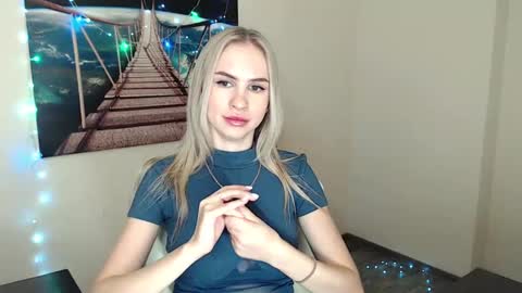 Snapshot of erikagavin chatting on 01-28-25, 01:05 Erika online show from 01-28-25, 01:05