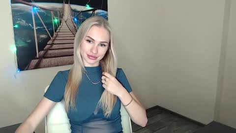 Snapshot of erikagavin chatting on 02-12-25, 12:44 Erika online show from 02-12-25, 12:44